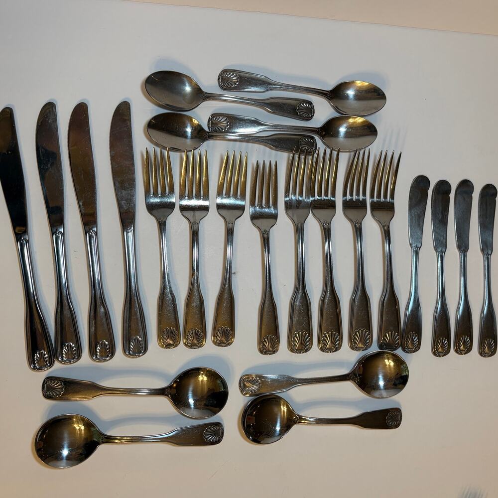 World Tableware COQUILLE Stainless 24 Pc WT Shell Taiwan Flatware Set
